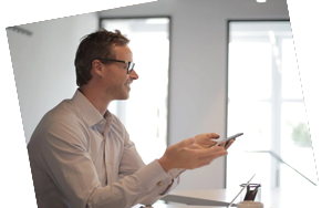 Expert Guidance for Seamless Website Development Experienced Website Development Expert Providing Guidance